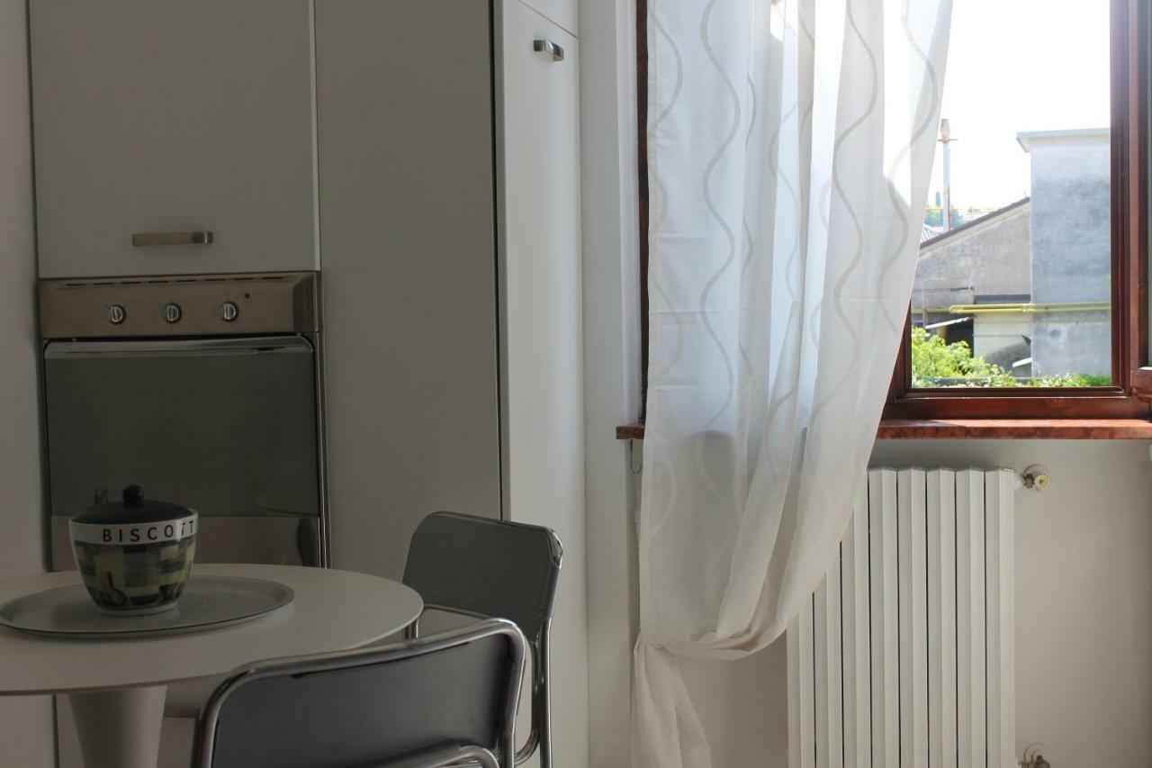 Indesenzano Apartment Desenzano del Garda Exteriör bild