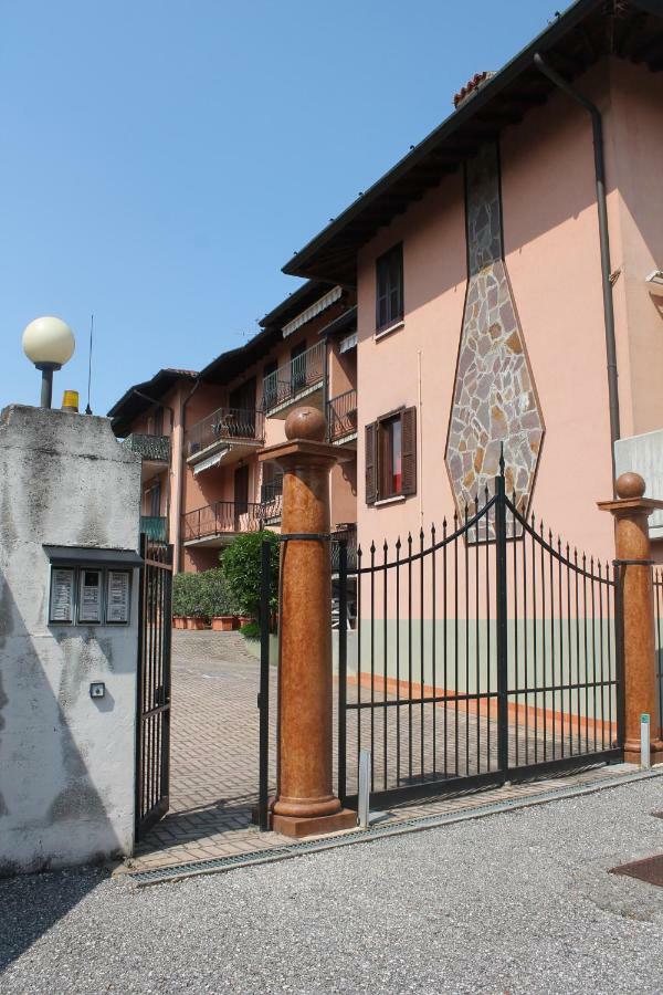 Indesenzano Apartment Desenzano del Garda Exteriör bild