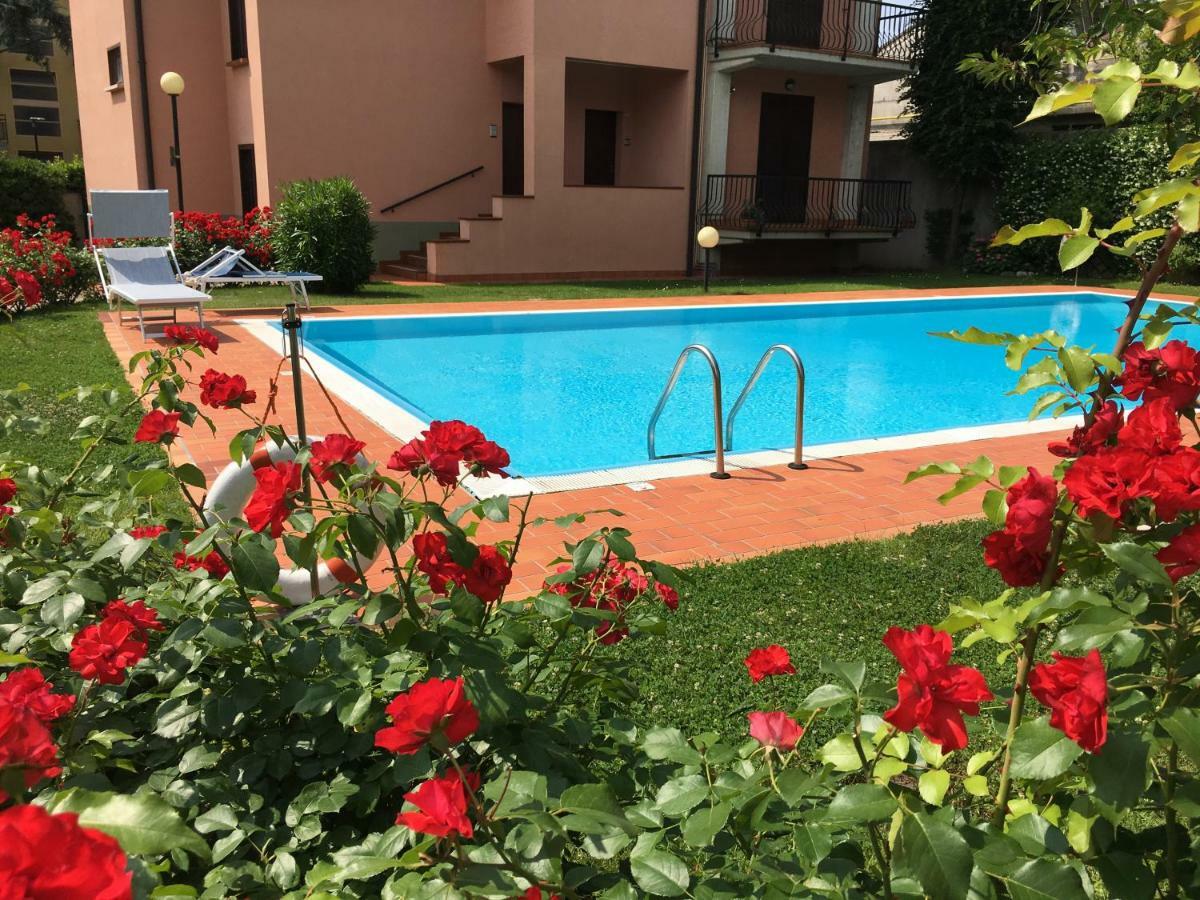 Indesenzano Apartment Desenzano del Garda Exteriör bild