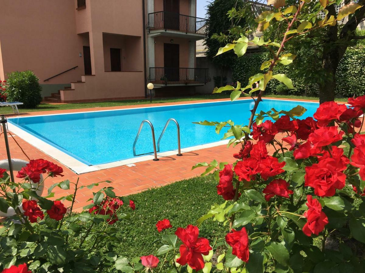 Indesenzano Apartment Desenzano del Garda Exteriör bild