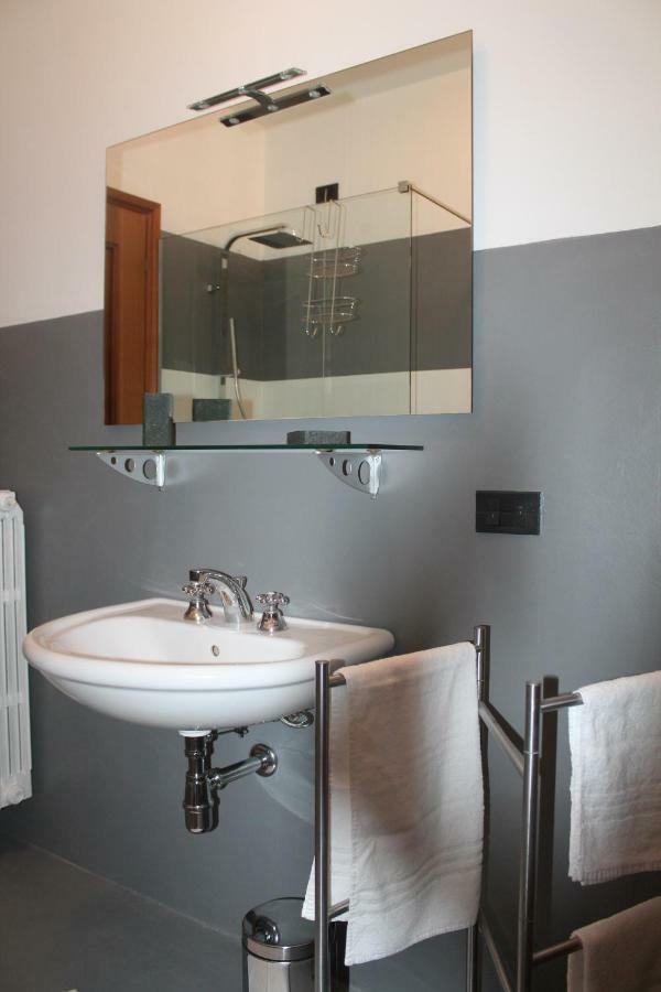 Indesenzano Apartment Desenzano del Garda Exteriör bild